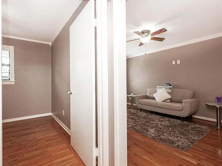 2919 Wentworth St #C — Photo 14