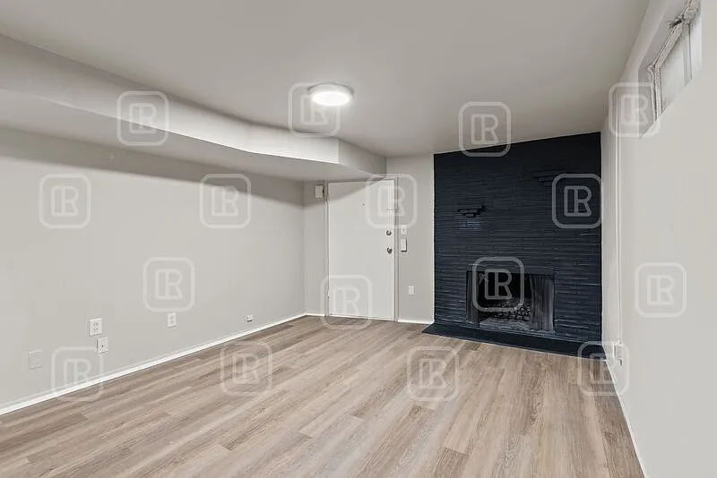 Studio, 1.0 bath, 550 sqft, $950 — Photo 1