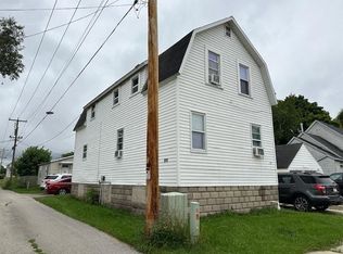 914 N Van Buren St, Green Bay, WI 54302