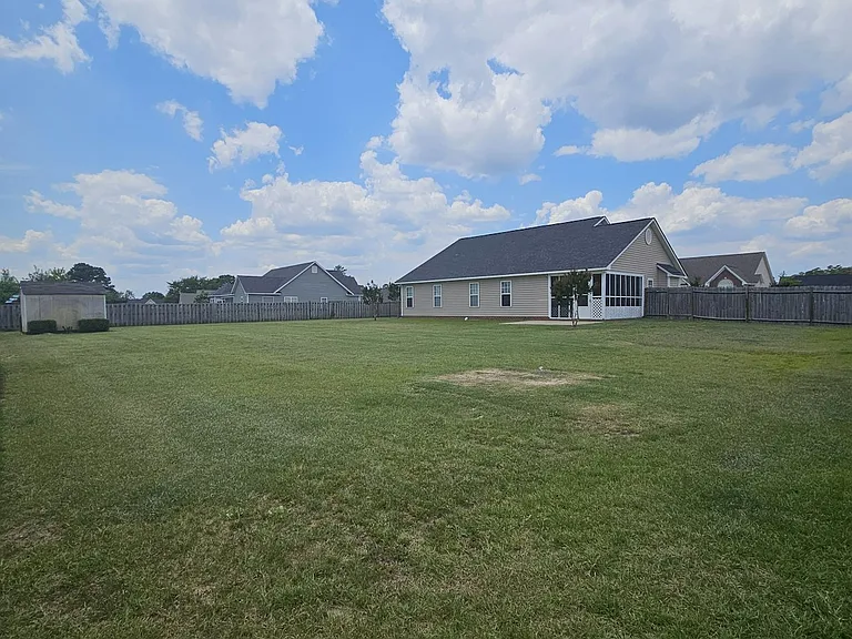 389 Ivywood Ln — Photo 8