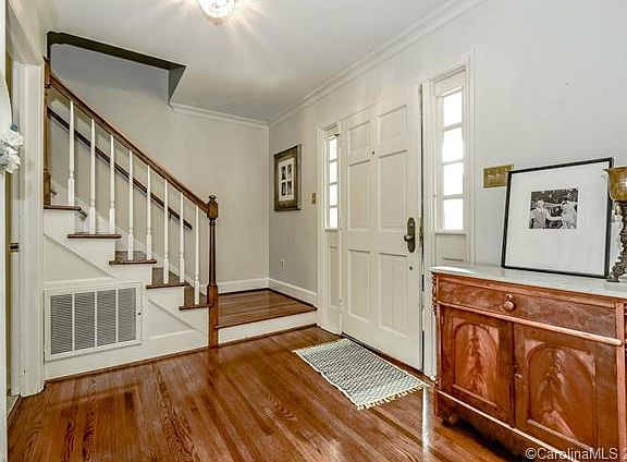4th image of 3920 Braxton Dr