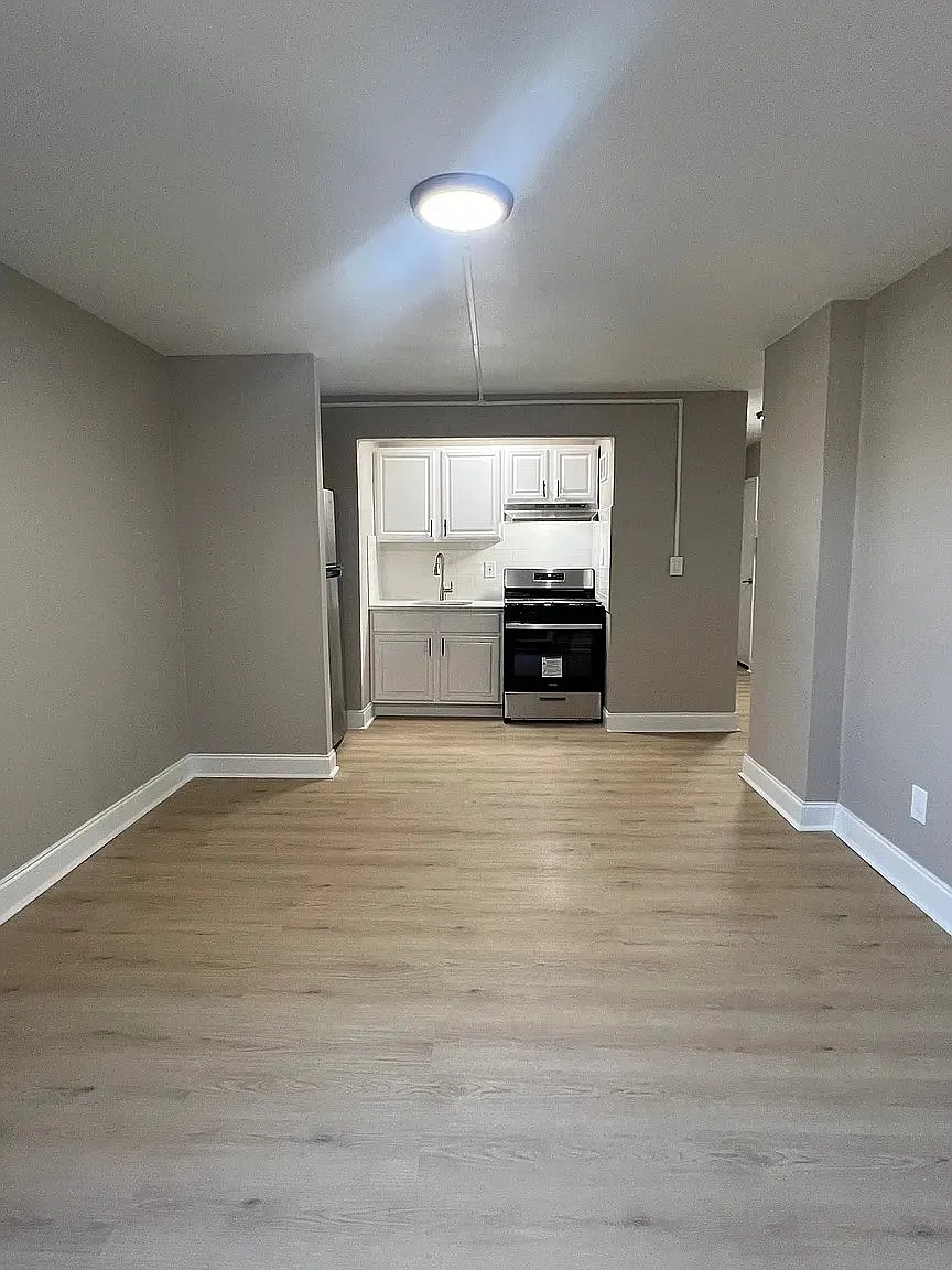 117 Washington St — Photo 2