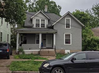 1008 S 3rd St, Rockford, IL 61104