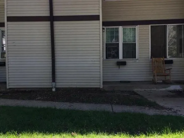 8884 N 95th St, Milwaukee, WI 53224
