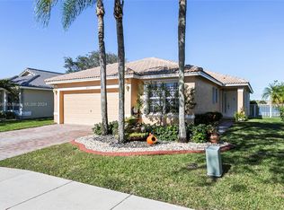 12037 SW 7th St, Pembroke Pines, FL 33025