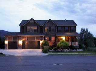 224 N Limousine Ct, Farmington, UT 84025