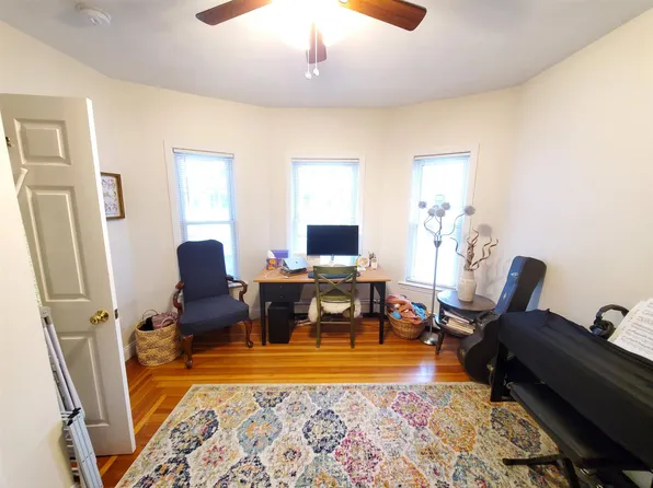 52 Simpson Ave, Somerville, MA