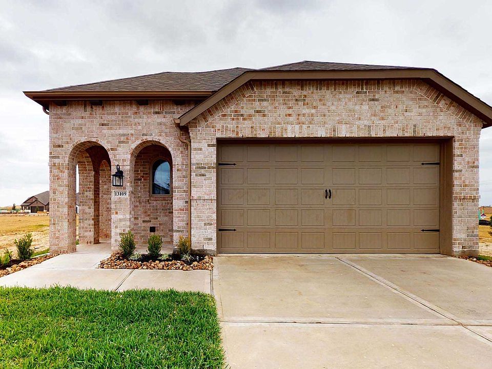 1st image of 13109 Blue Flora Dr