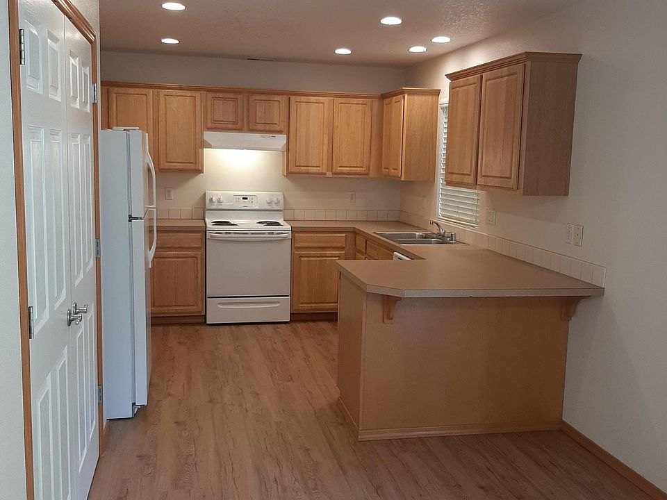 Large kitchen. Lots of storage. Double door pantry with 4 shelves.
