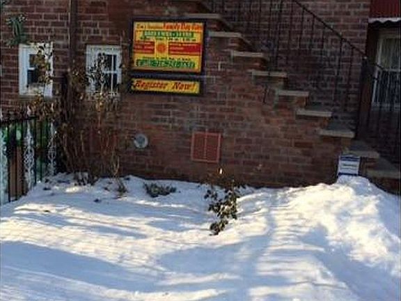 2nd image of 10217 Avenue