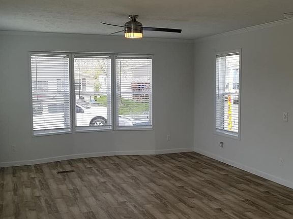3rd image of 3311 W 52nd St