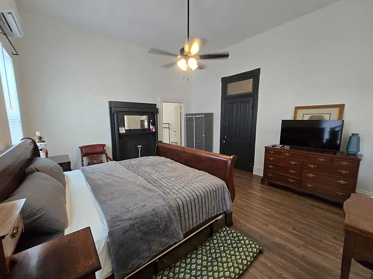 1834 Highland Ave — Photo 11