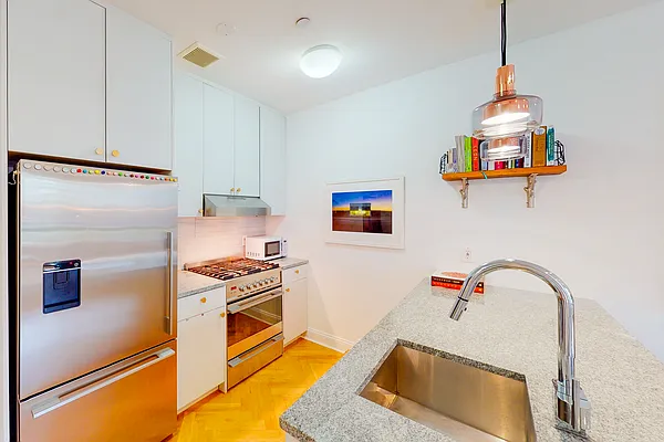 Sold by Compass | media 17