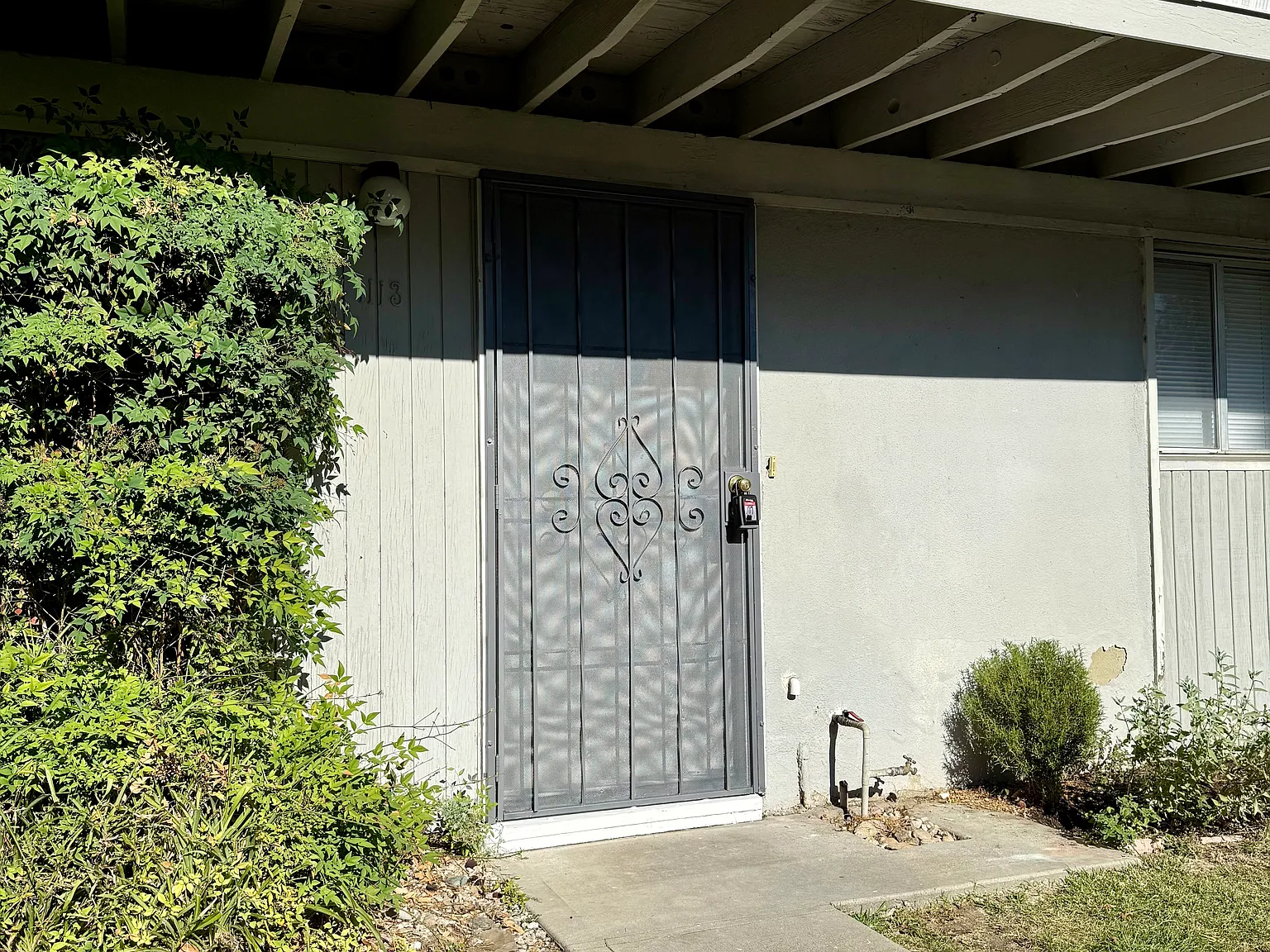 2 bed, 800 sqft, $2,600 — Photo 2