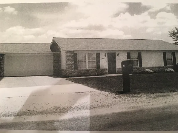 1211 Beatty Mound Rd, Jerseyville, IL 62052