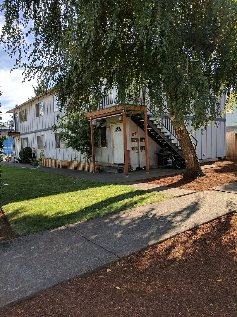 thollc01 — Photo 1