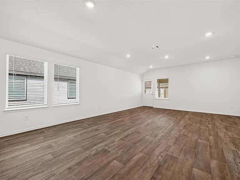 31210 Carmelas Landing Dr — Photo 12