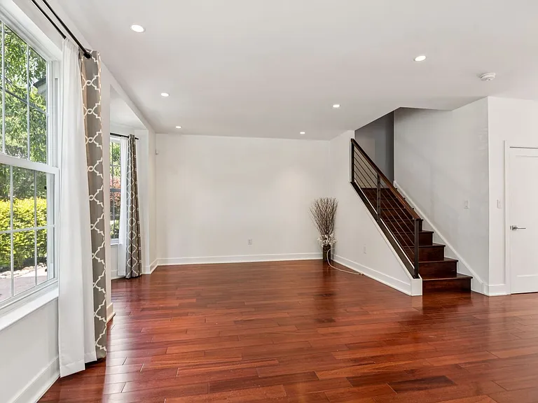 3521 Reserve Dr — Photo 25