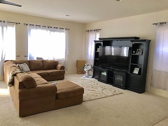 4th image of 4002 Martis St