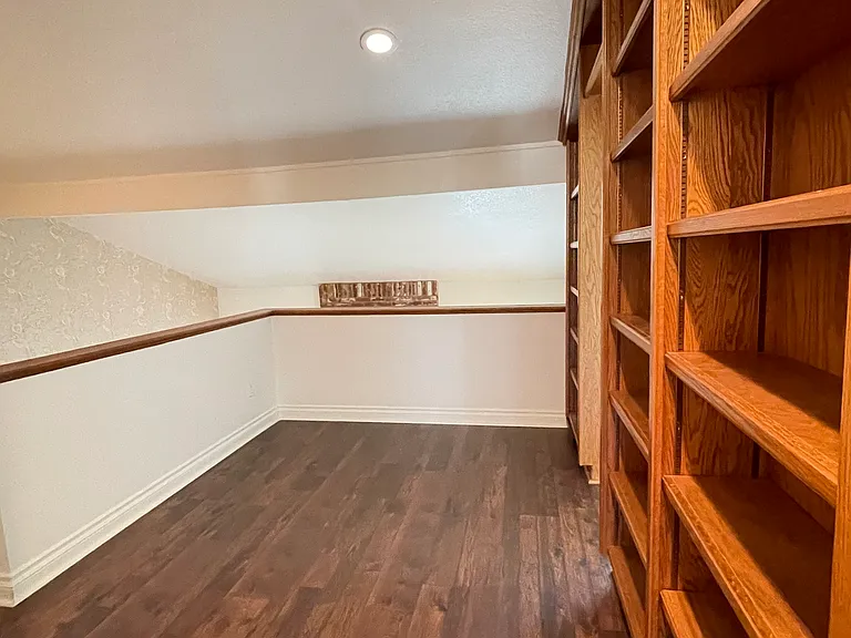 1643 Mankato Ct — Photo 24