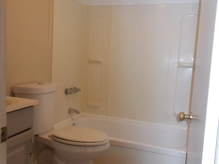 161 Howard Ave #1 — Photo 14