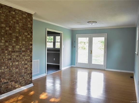 4th image of 1012 N 6th St