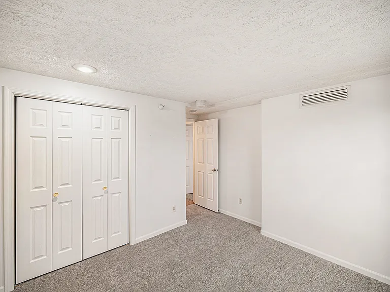 105 N 31st Ave #702 — Photo 11