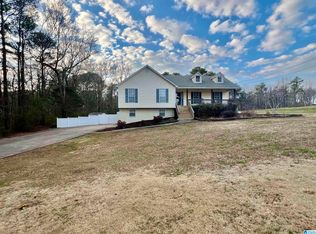 1605 Skyline Dr, Warrior, AL 35180