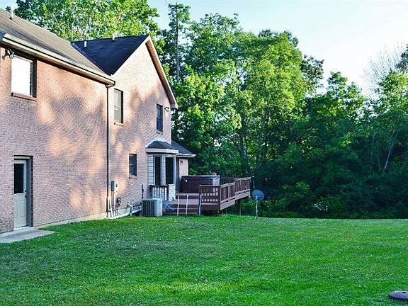 3rd image of 462 Jo Ann Ln