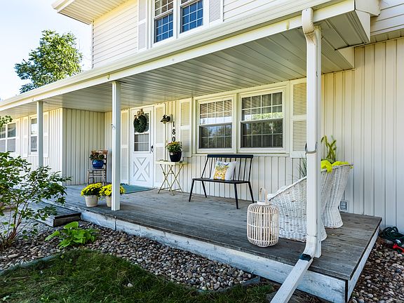 4th image of 1801 Horseshoe Cir N