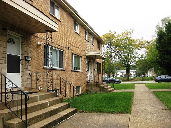 3rd image of 531 James Ct Unit C