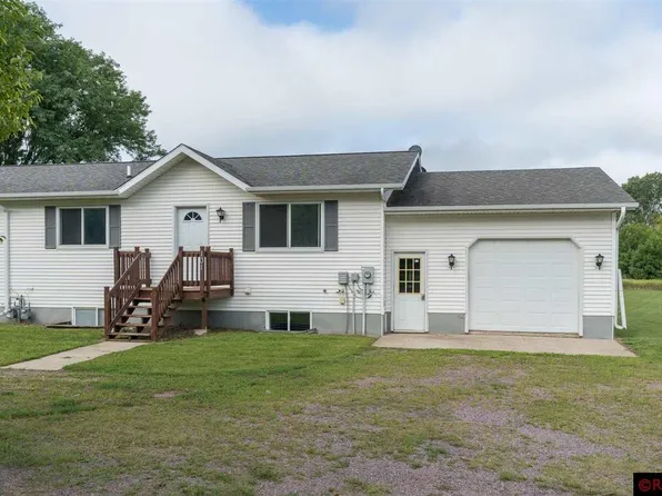 101 7th St S, Mountain Lake, MN 56159