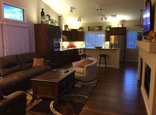 16646 S 25th St, Phoenix, AZ 85048