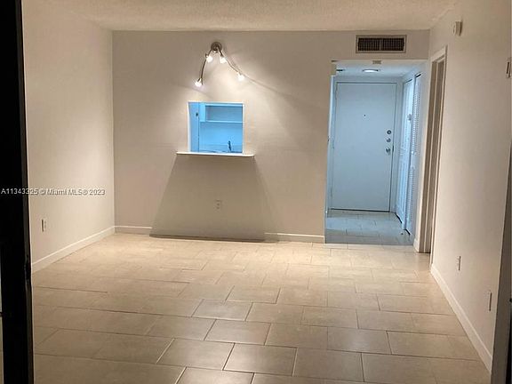 3rd image of 14221 N Kendall Dr #411C