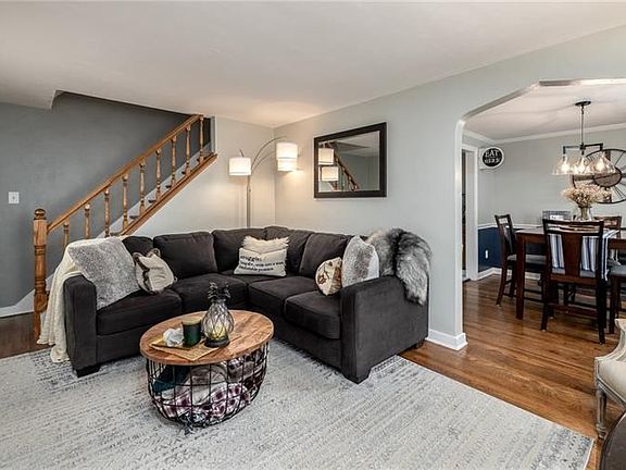 4th image of 4693 Echo Glen Dr