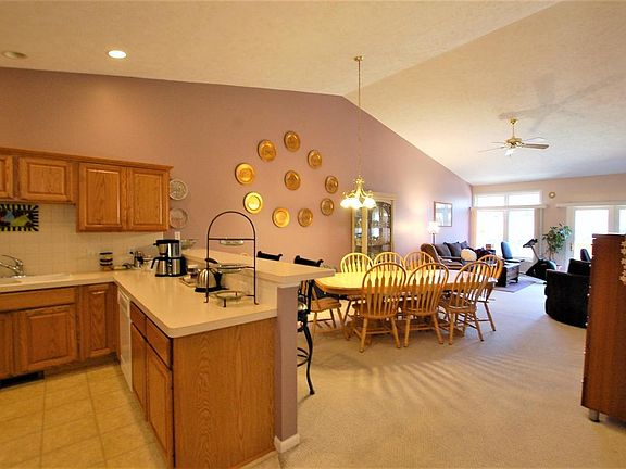 2nd image of 4386 Idlewood Dr SW #10