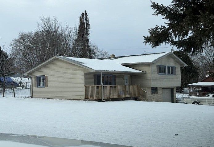 1st image of 130 Lulu Avenue W