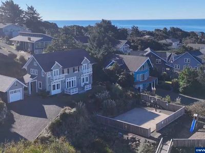 1994 NE Mulberry Loop, Lincoln City, OR, 97367