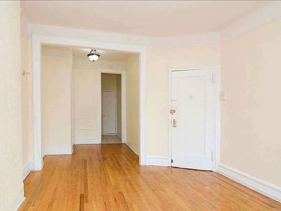 4th image of 865 Saint Johns Pl #2PN