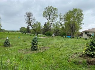 5208 N Fairway Dr, Sioux Falls, SD 57110