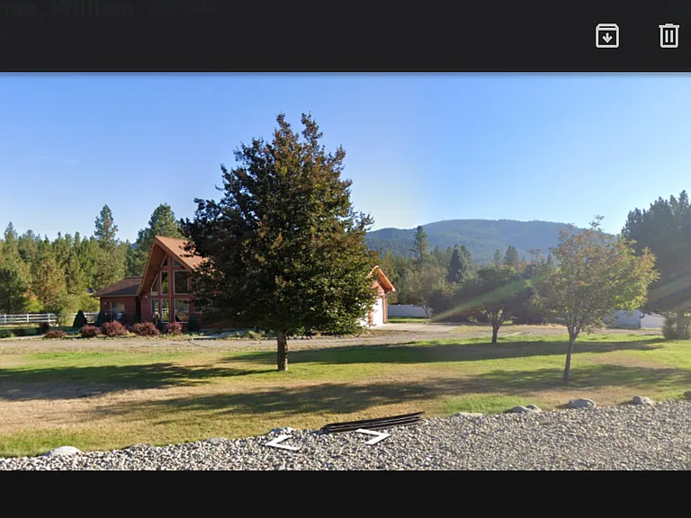 395 Edgewater Dr — Photo 1