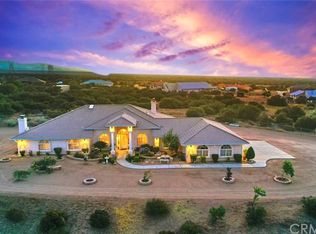 7360 Braceo St, Oak Hills, CA 92344