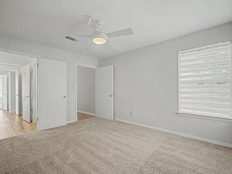 126 Manchester St — Photo 34