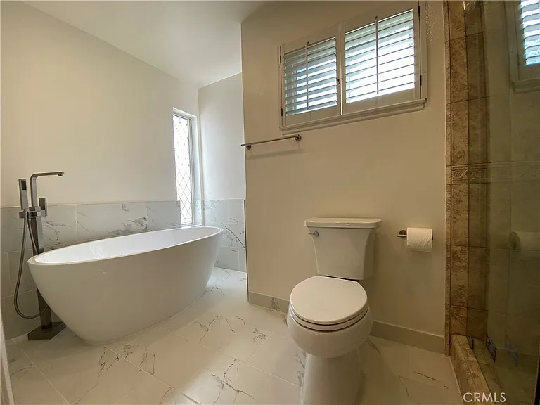 2072 Maverick Cir — Photo 15