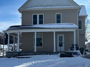 505 W Pershing Dr, Brooklyn, IA 52211