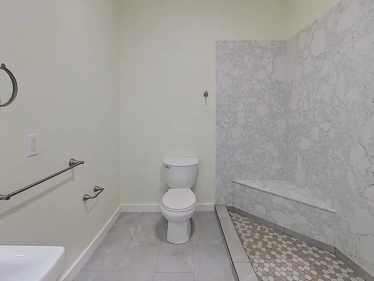 5699 Shattuck Ave — Photo 11