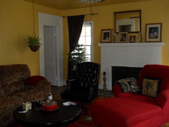 2nd image of 1417 Douglas Ave