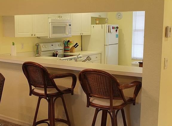 4th image of 3475 Lake Shore Dr APT 122