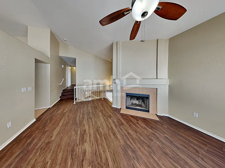 1410 E Mineral Rd — Photo 7