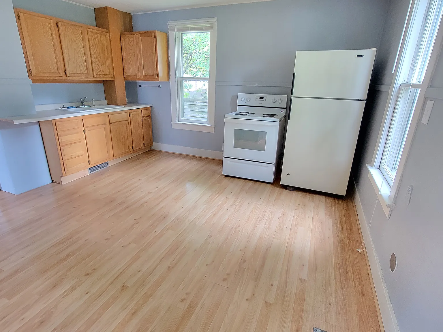 2 bed, 1008 sqft, $1,445 — Photo 2